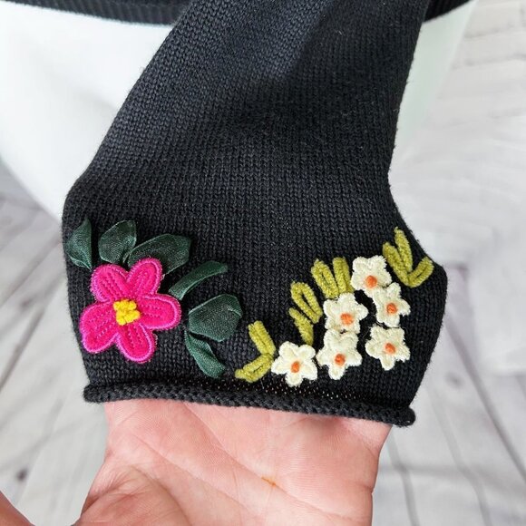SPIEGEL LIFE BLACK RAISED FLORAL TRIM SWEATER - L - Picture 3 of 5